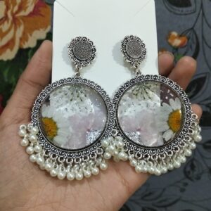 Round floral jhumka