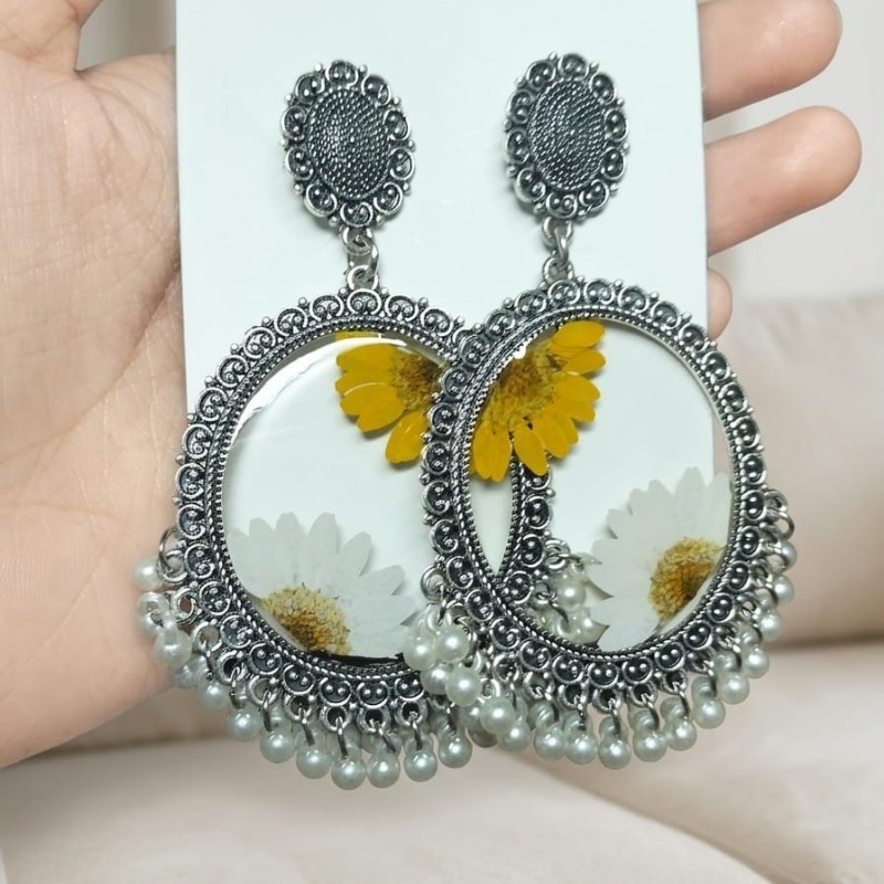 Daisy Ovel Jhumka