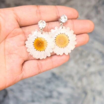 White Daisy