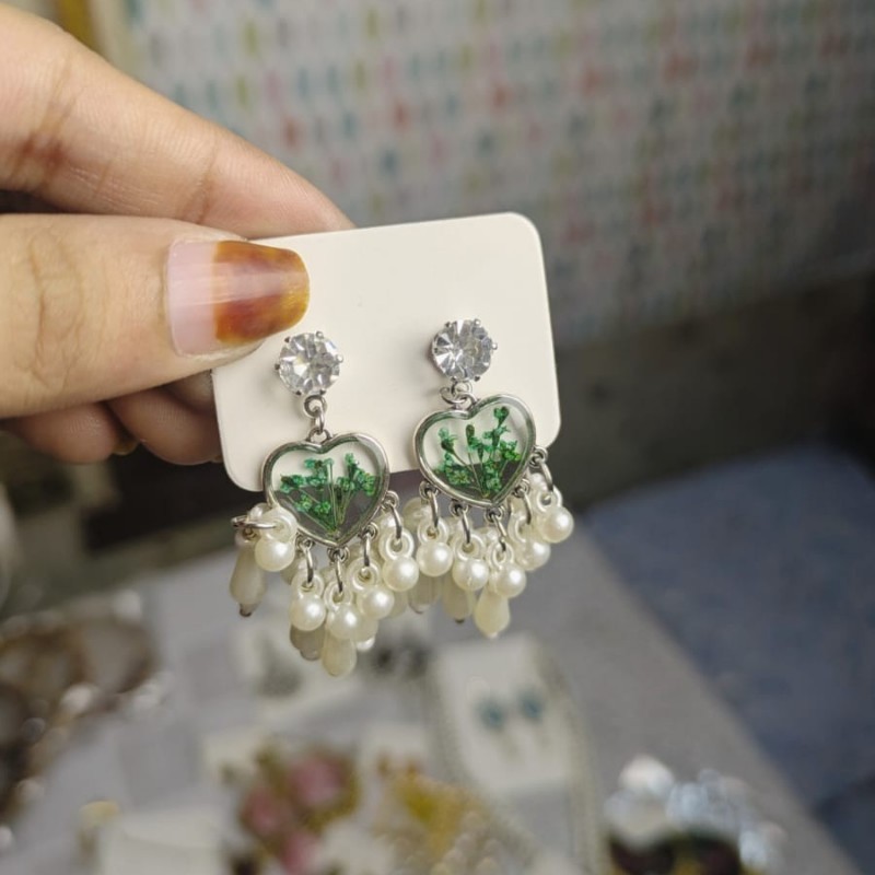 Mini Heart Charm Stone & Pearl Beaded Earrings (Multiple Flowers Color Available) - Image 2