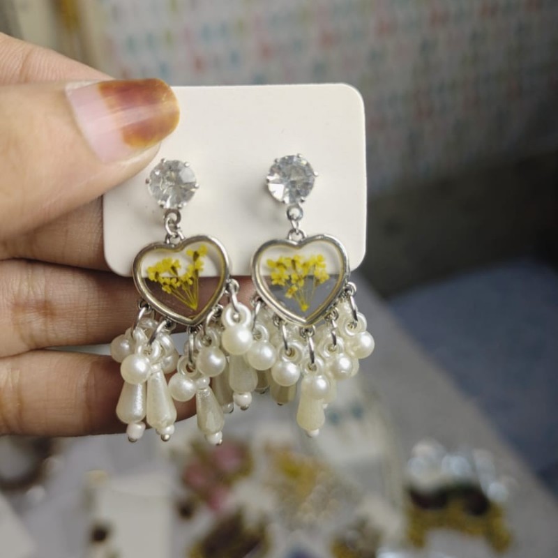 Mini Heart Charm Stone & Pearl Beaded Earrings (Multiple Flowers Color Available) - Image 6